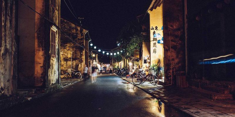 脑机接口与AI驱动的数字未来：从医疗康复到太空探索的伦理挑战