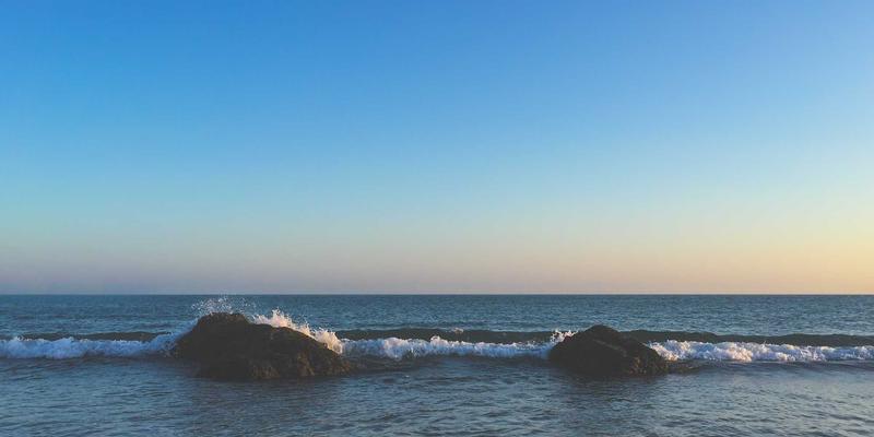 量子计算商业化进程：未来十年颠覆性技术预测与行业趋势